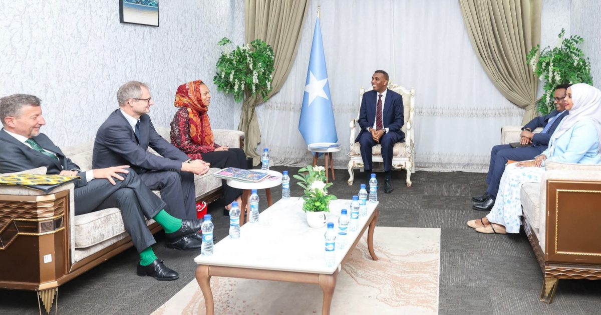 Ra’iisul Wasaare Xamsa oo qaabilay Wafdi ka socda Switzerland