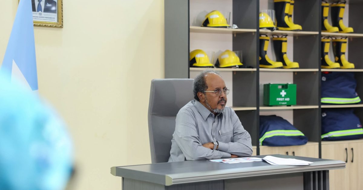 Madaxweyne Xasan oo Hay’adaha dowladda faray in shaqadooda ugu badan ay u weeciyaan gurmadka abaaraha