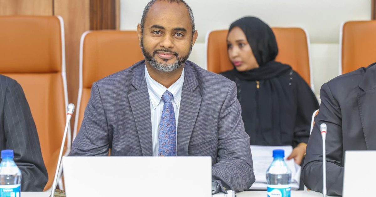 Wasiirka Gaadiidka Badda XFS oo uga mahadceliyay G/Wasiirrada Ansixinta Heshiisyada Badda