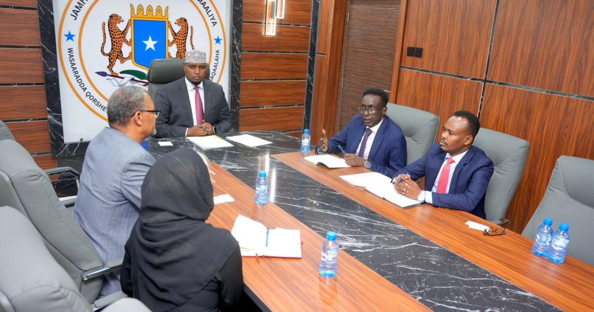 Wasiirka Qorsheynta XFS oo kulan la qaatay Wakiilka Hay’adda WFP ee Soomaaliya