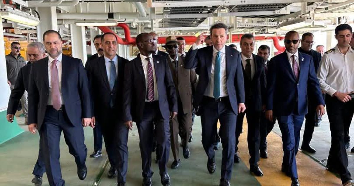 Markabkii qodi lahaa shidaalka dalkeenna oo ka soo shiraacday dalka Turkiga