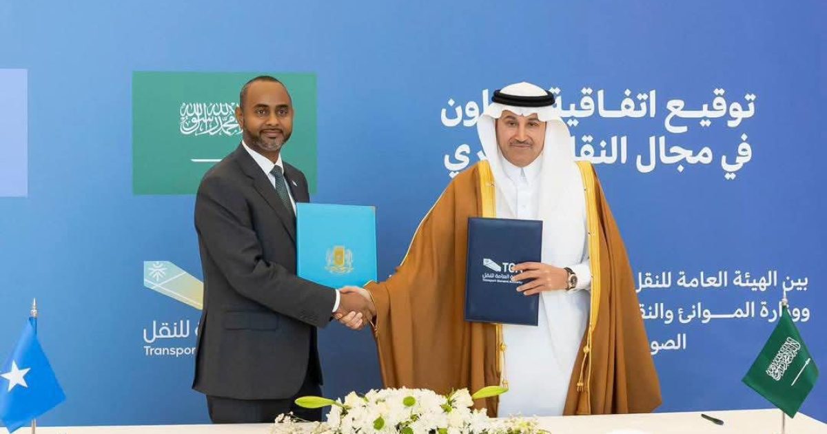 Wasiirka Dekadaha XFS oo heshiis iskaashi la saxiixday dhiggiisa Boqortooyada Sacuudiga