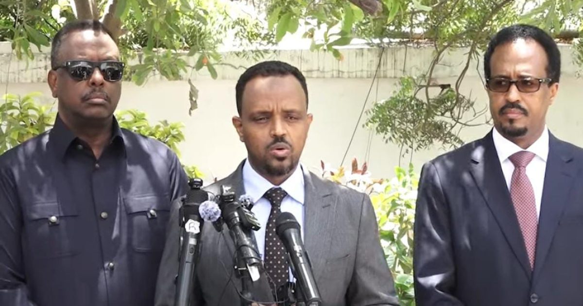 Wasiirro shir Jaraa’id ay qabteen uga hadlay Baadda Khawaarijtu ka qaaddo Shacabka