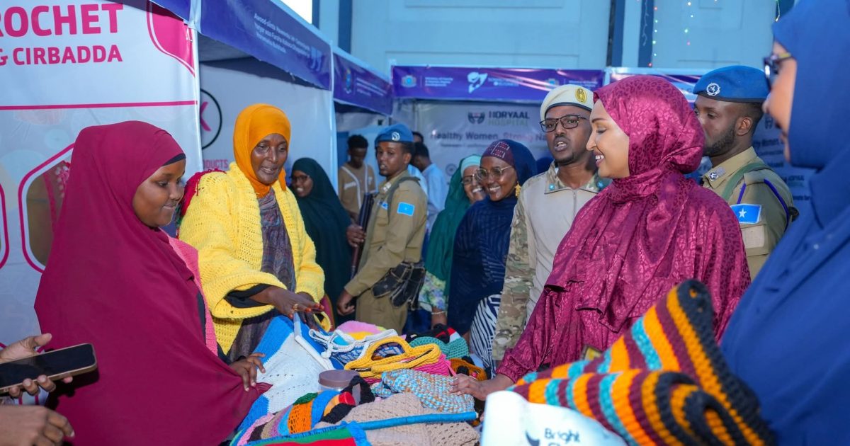 Wasiirka Wasaaradda Qoyska XFS oo daah-furtay Bandhigga Ganacsiga Haweenka