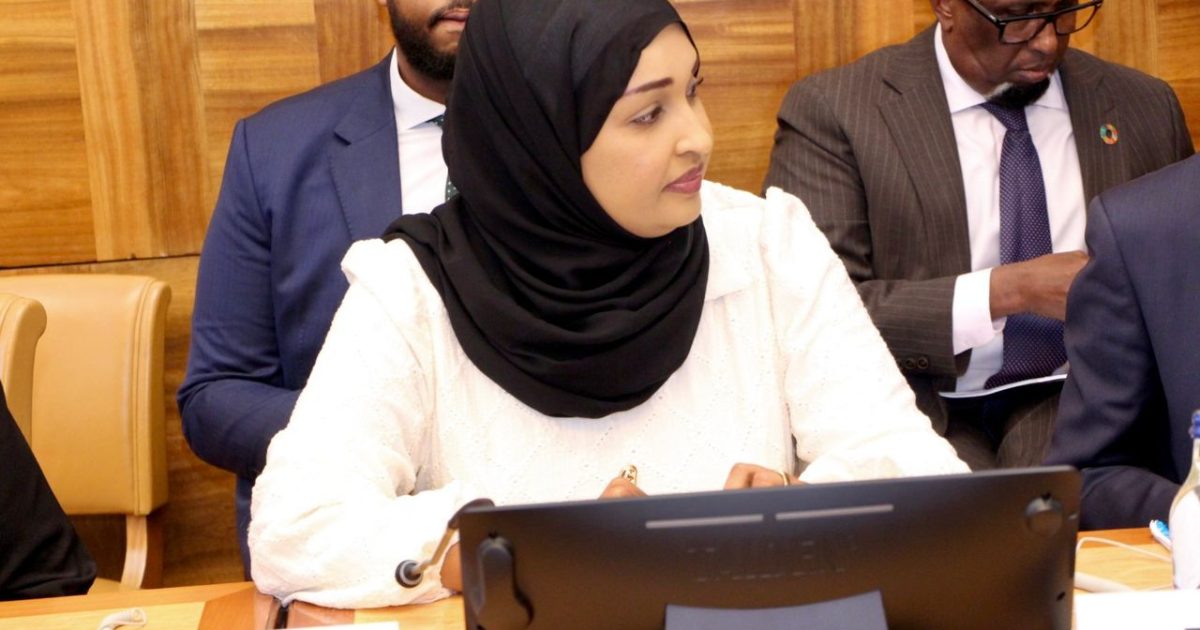 Wasiirka Xuquuqul Insaanka XFS oo Geneva ku guddoomisay kulan looga hadlayay Horumarinta Xuquuqda Aadanaha