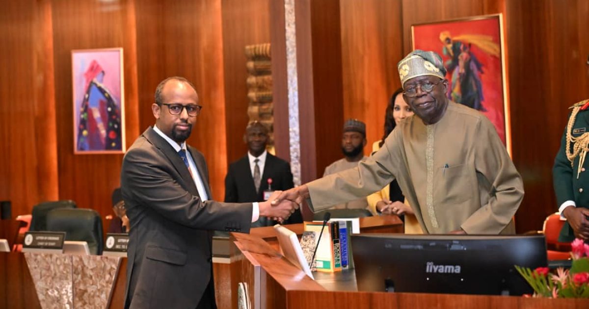 Safiirka Soomaaliya ee dalka Nigeria oo si rasmi ah waraaqadaha safiirnimo looga aqbalay.