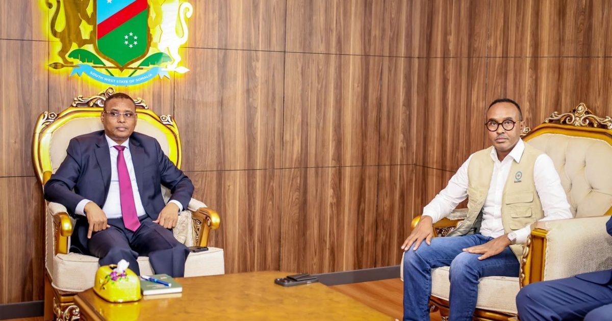 Hoggaamiyaha ku meel-Gaarka ah ee Maamulka Koonfur Galbeed oo la kulmay Guddoomiyaha Hay’adda SoDMA