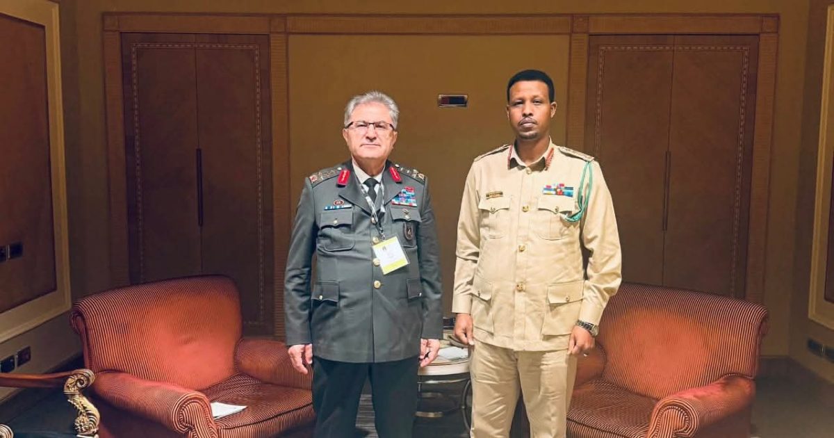 Taliyaha Ciidanka Dhulka ee XDS oo la kulmay dhiggiisa Dalka Turkiga