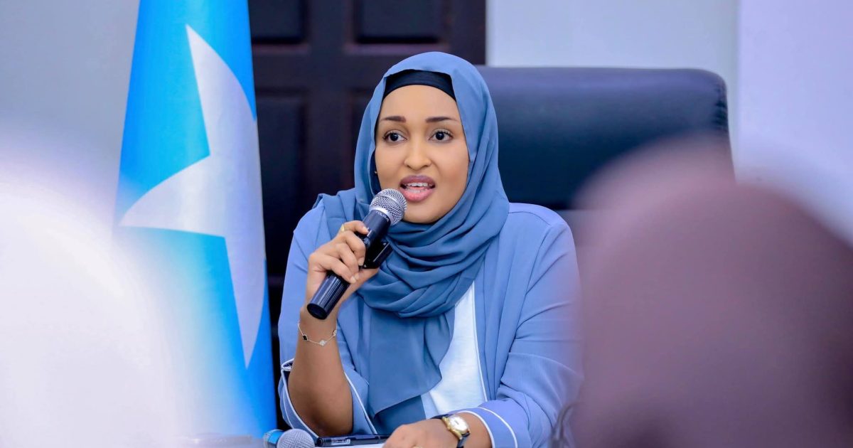 Wasiirka Wasaaradda Qoyska XFS oo Baydhabo kula kulantay Ururrada Haweenka