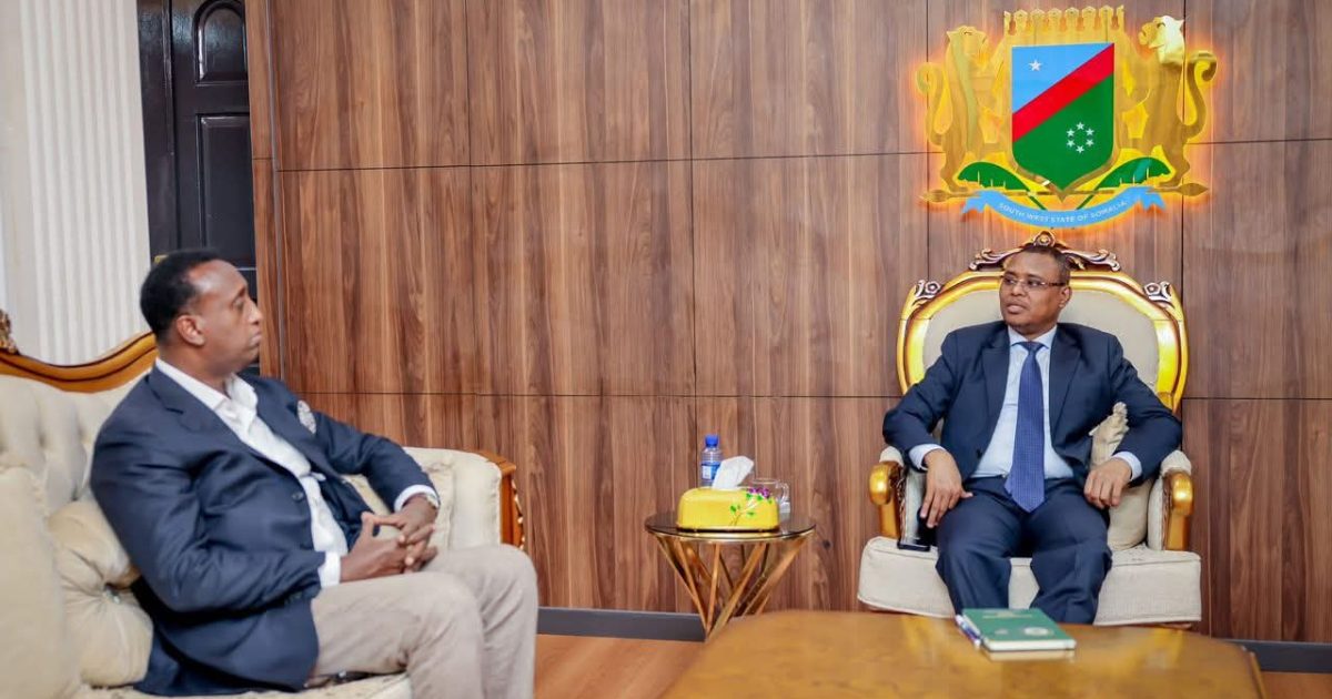 Hoggaamiyaha KMG ah ee Koonfur Galbeed oo qaabilay  Guddoomiyaha Guddiga Madaxa-bannaan ee Doorashooyinka