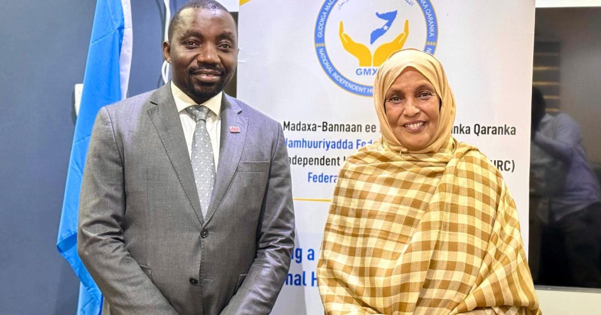 Guddoomiyaha Guddiga Madaxa banaan ee Xuquuqul Insaanka oo la kulantay wafdi ka socday Hay’adda CIVIC