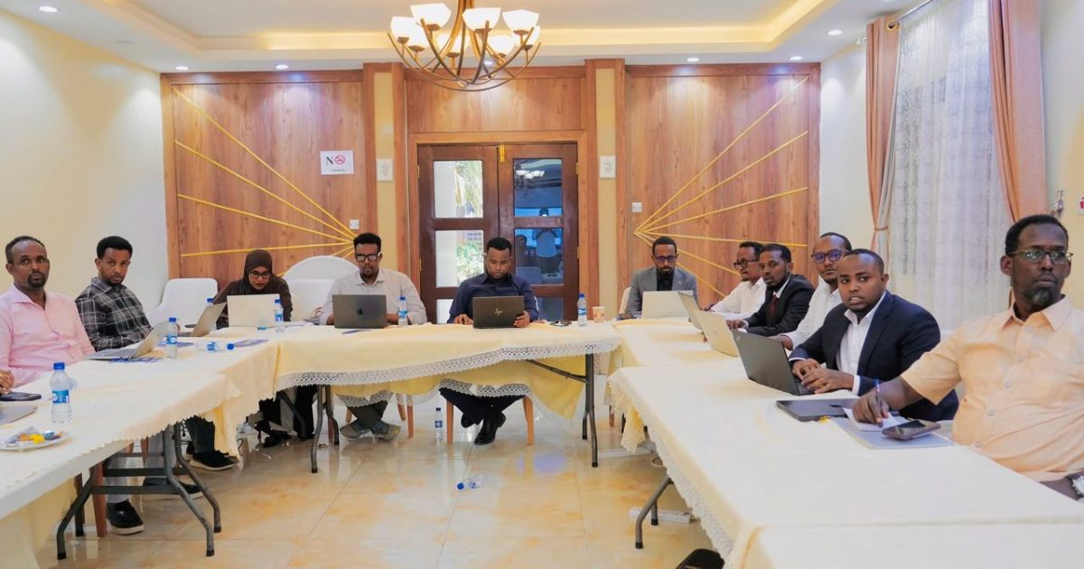 Xafiiska Hantidhowrka JFS oo soo gabagabeeyay Aqoon-isweydaarsi ku saabsan Musuqmaasuqa