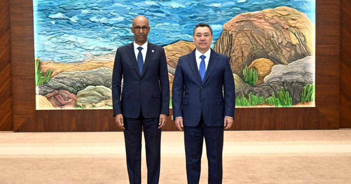 Safiir Soomaaliya u magacowday Kirgistaan oo gudbiyey waraaqaha aqoonsiga