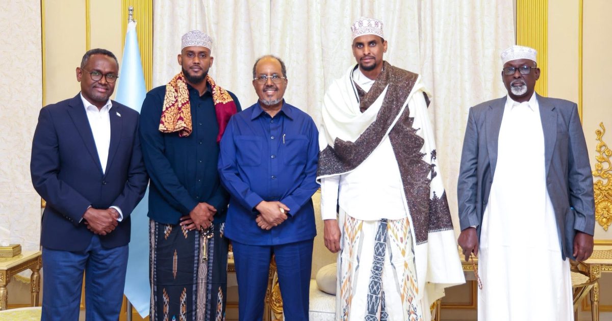 Madaxweyne Xasan Sheekh oo kulan la qaatay Isimada Puntland