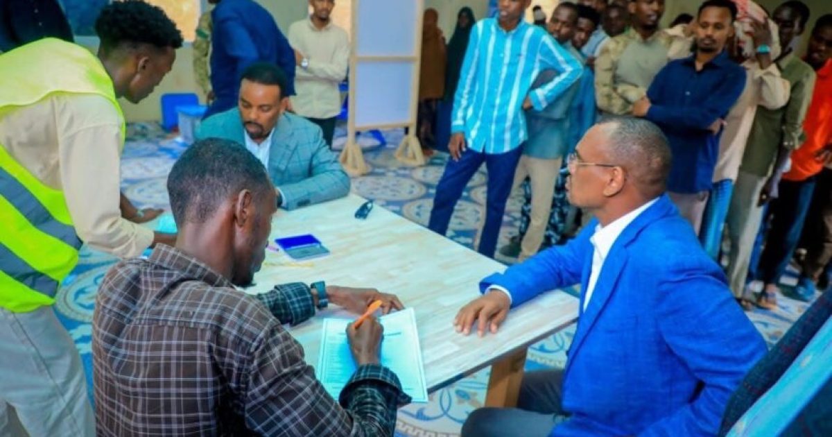 Diiwaangelinta codbixiyeyaasha doorashooyinka oo ka socota Baydhabo