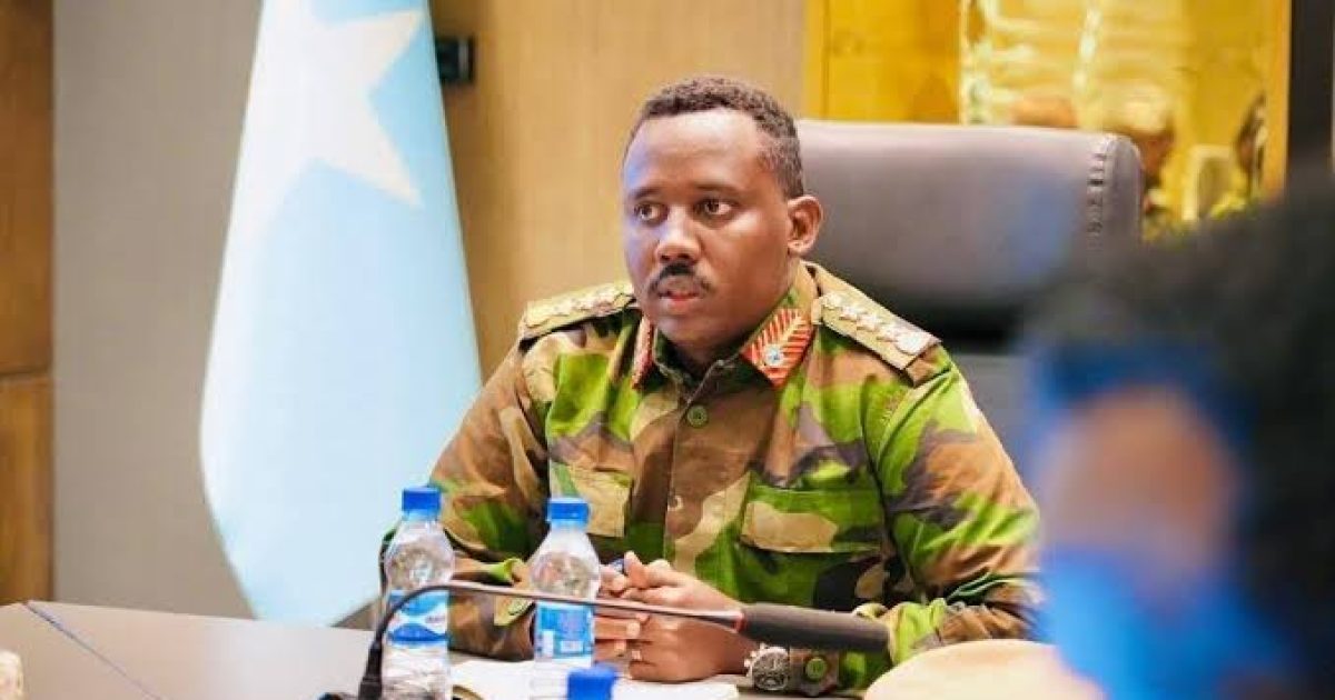 Taliyaha Xoogga Dalka oo Ciidanka Xoogga Dalka ugu hambalyeeyay munaasabadda sanad guuradoodii 66-aad