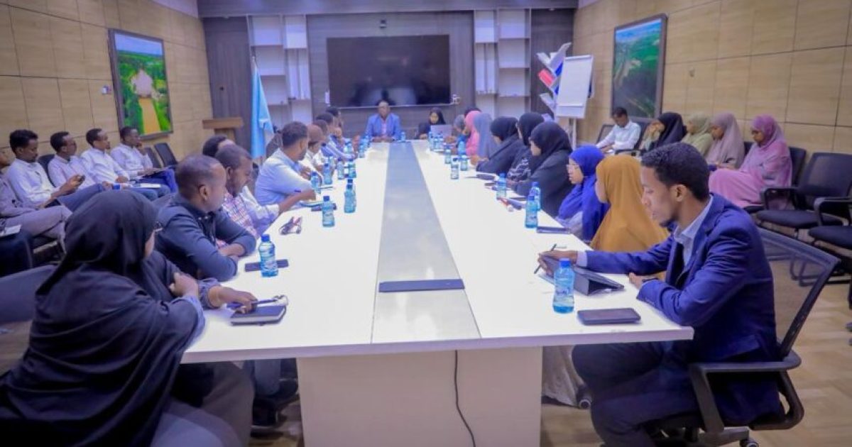 Madaxda Wasaaradda Sportiga XFS oo kulan muhiim ah la qaatay Ururada Dhallinyarada