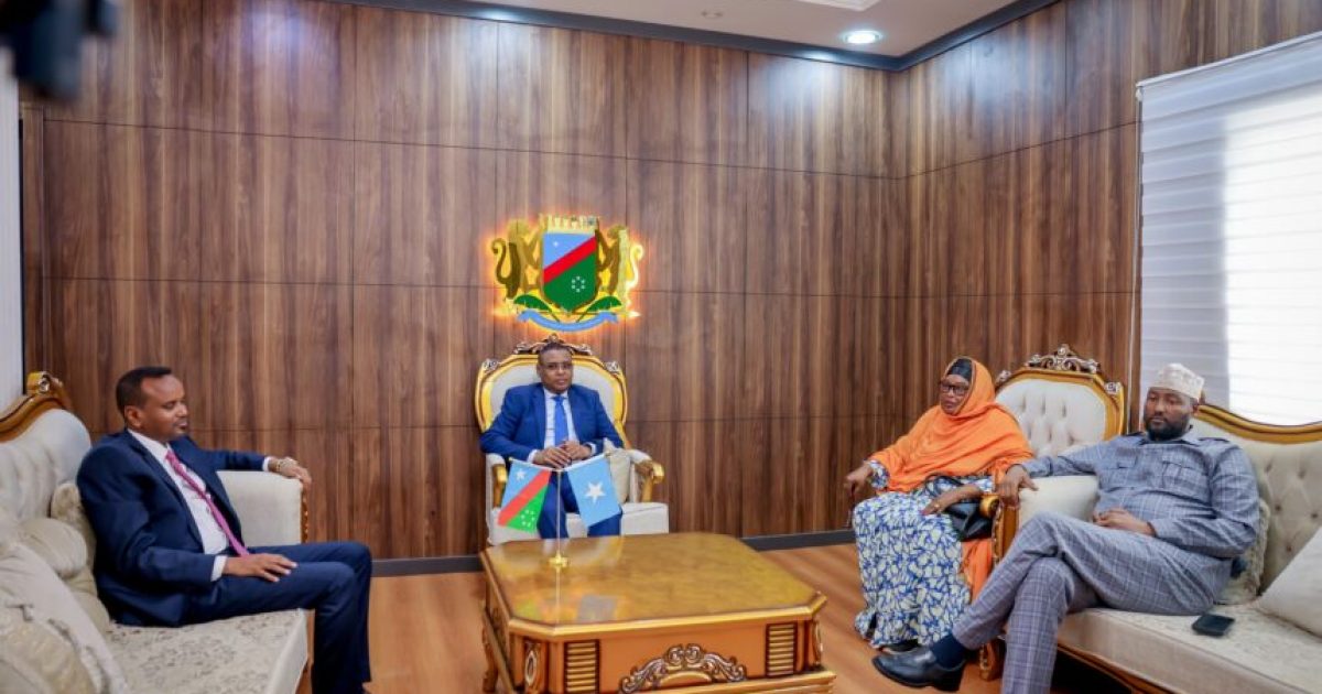 Hoggaamiyaha KMG ee Koonfur Galbeed oo Baydhabo kulan kula qaatay masuuliyiin sare