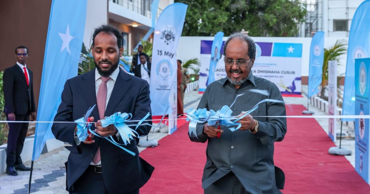 Madaxweyne Xasan Sheekh oo xarig jaray dhismaha cusub ee Wasaaradda Dhalinyarada iyo Ciyaaraha XFS