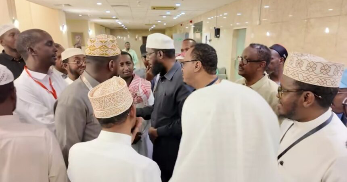 Wasiirka Awqaafta iyo Arrimaha Islaamka oo kormeeray goobaha la dejiyay xujeyda Soomaaliyeed