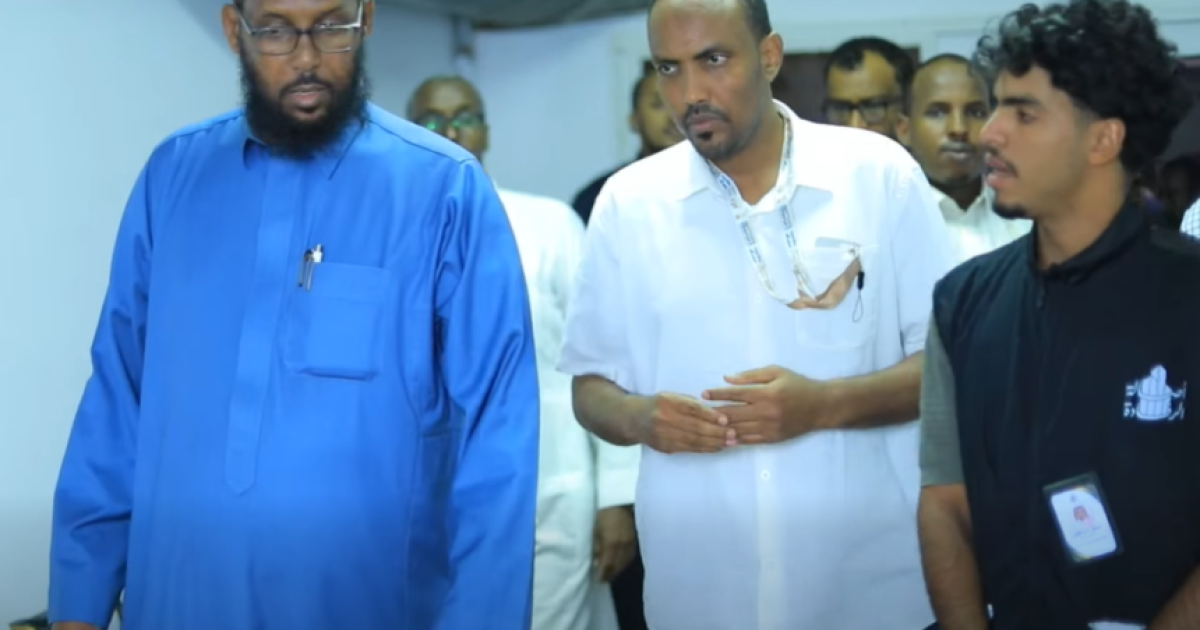 Wasiirka Awqaafta oo kormeeray goobaha loo diyaariyay in ay degaan Xujeyda Soomaaliyeed