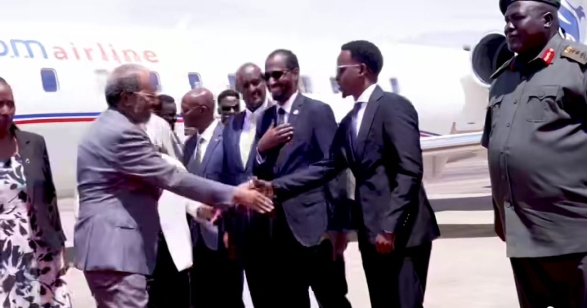 Madaxweynaha JFS iyo wafdi uu hoggaaminayo oo gaaray Uganda
