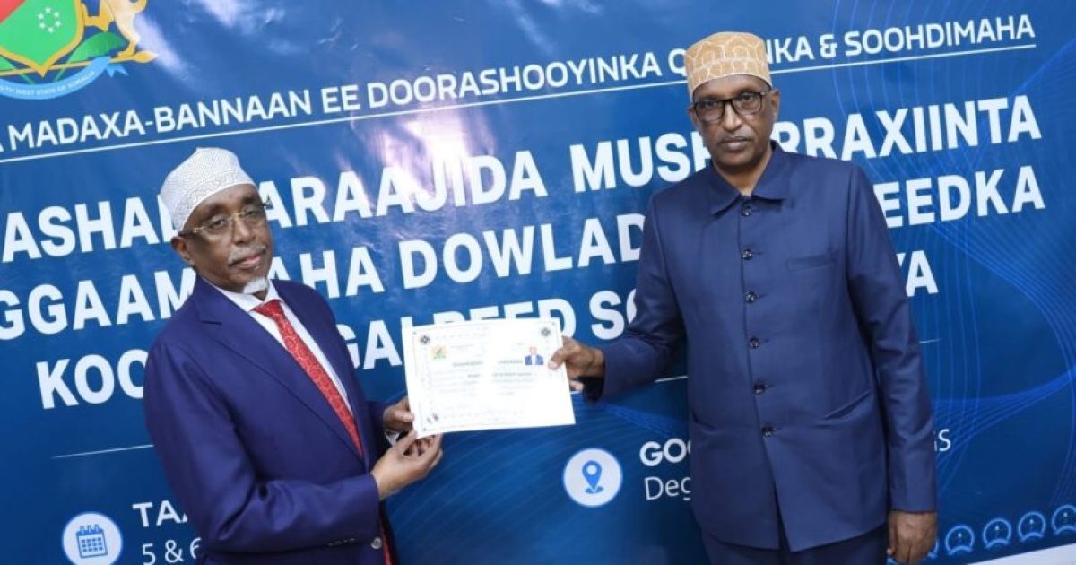 Shariif Xasan oo guddoomay shahaadada musharraxnimo ee Hoggaamiyaha Koonfur Galbeed