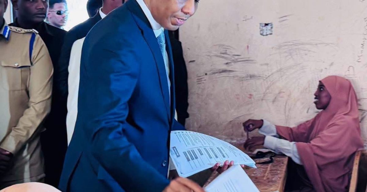 Ra’iisul Wasaare Xamse oo si rasmi ah u daahfuray imtixaanka shahaadiga Fasalka 12-aad ee dugsiga sare