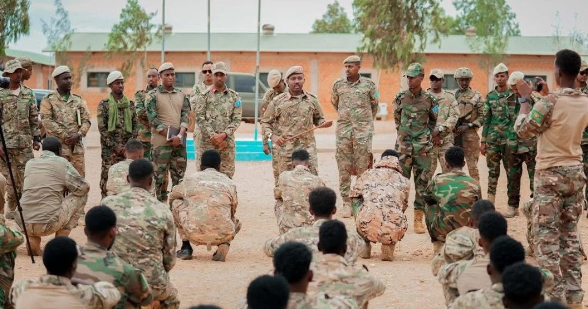 Taliyaha Ciidanka Xoogga Dalka oo kormeeray Saldhigga Ballidoogle