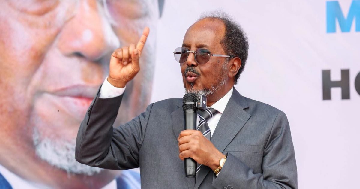 Madaxweyne Xasan Sheekh oo ka qeybgalay munaasabadda caleemo-saarka Hoggaamiyaha cusub ee Koonfur Galbeed