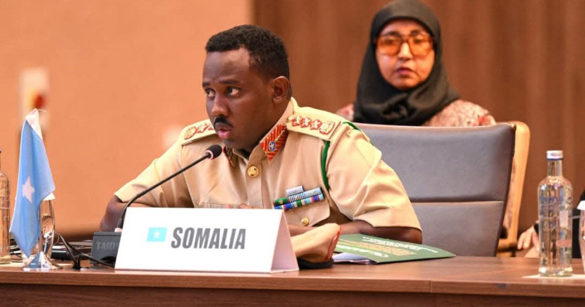 Taliyaha Ciidanka Xoogga Oo Shir Muhiim Ah Uga Qeybgalay Dalka Uganda