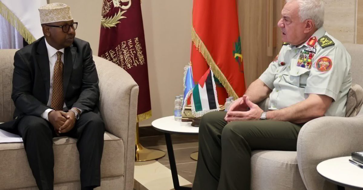 Wasiirka Gaashaandhigga XFS oo la kulmay Taliyaha Ciidanka Qalabka Sida ee Boqortooyada Urdun