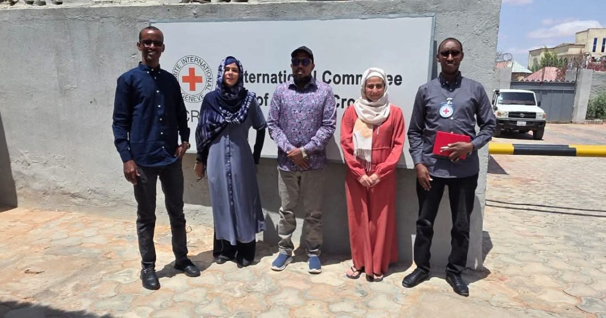 Wasiirka Khayraadka Biyaha Galmudug oo kulan la qaatay madax ka socotay Hay’adda ICRC