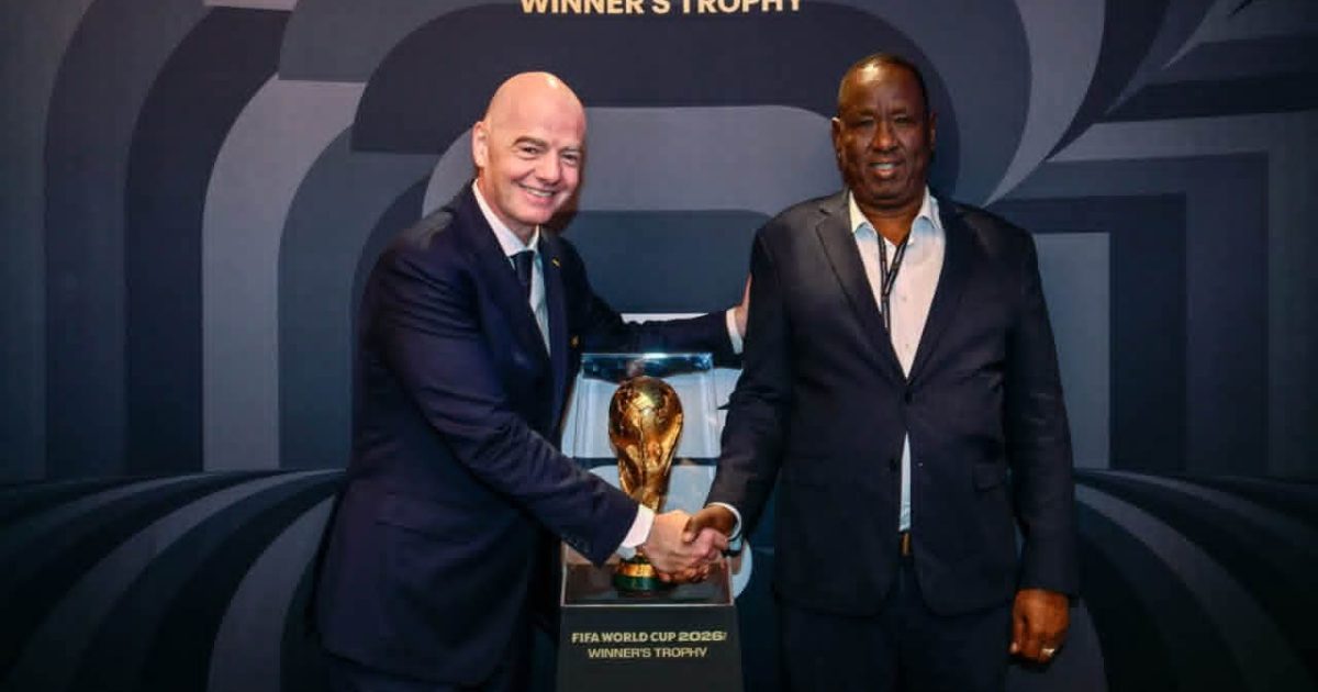 Madaxweynaha Xiriirka Soomaaliyeed ee Kubadda Cagta, oo la kulmay dhiggiisa FIFA