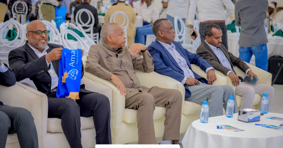 Wasiir ku-xigeenka Wasaaradda Awqaafta iyo Arrimaha islaamka XFS oo daah-Furay adeegga labeyk Umrah package (Xirmooyinka).