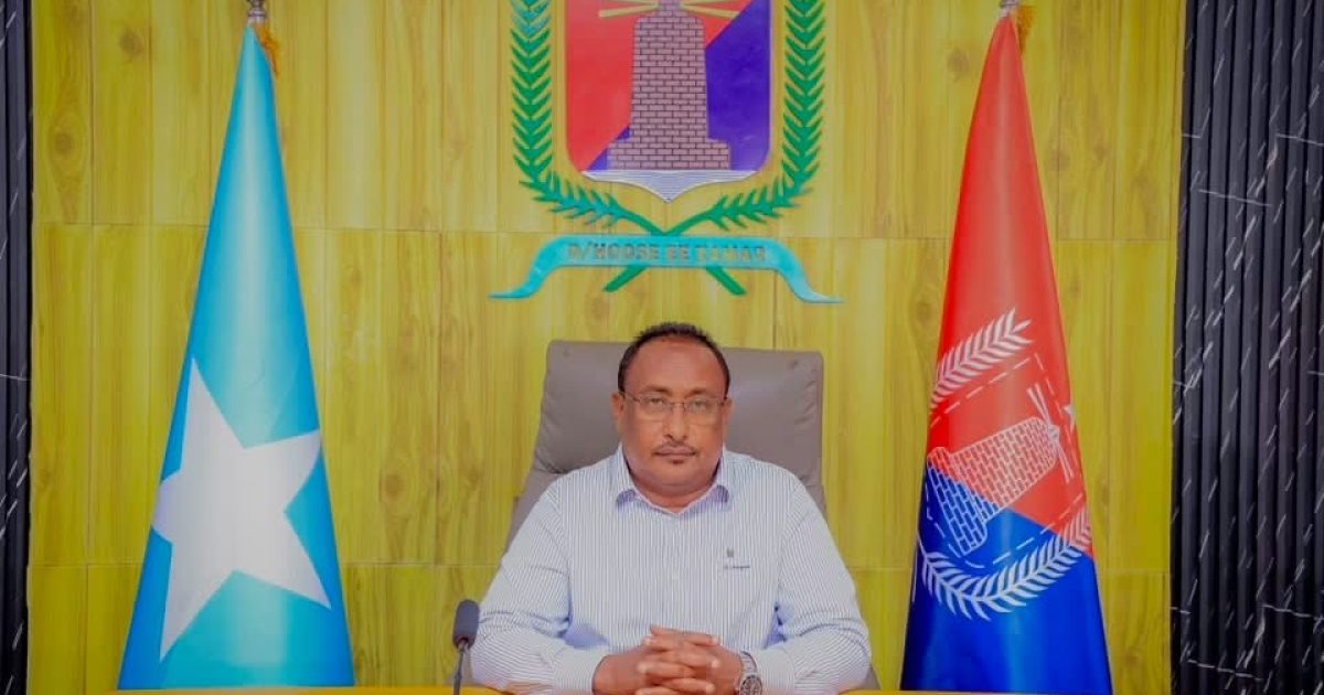Duqa Muqdisho oo shir guddoomiyay kulan looga hadlayay dardargelinta nafaadadda caasimadda