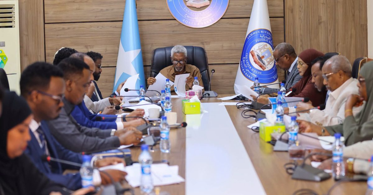 Golaha Aqalka Sare oo ka dooday ansixinta qorshe-hawleedka Golaha iyo Guddiyada Aqalka Sare