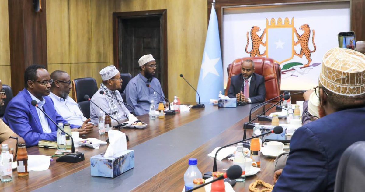 Guddoomiyaha golaha shacabka oo la kulmay qaar ka mid ah culimada Soomaaliyeed