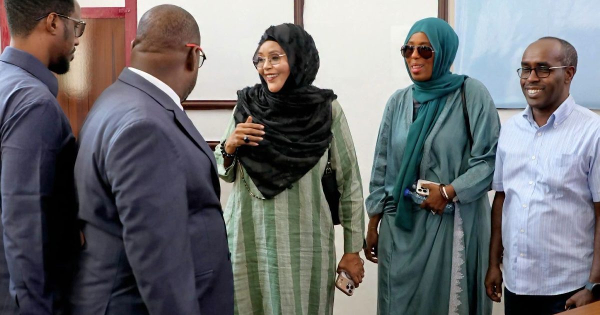 Guddoomiye Sacdiyo oo kormeertay goobta loo diyaariyey in maalinta berri ah lagu qabto doorashada Guddoomiyaha Golaha Shacabka