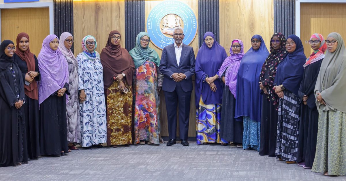 Guddoomiyaha Aqalka Sare oo la kulmay Guddoonka Golaha Haweenka Qaranka Soomaaliyeed