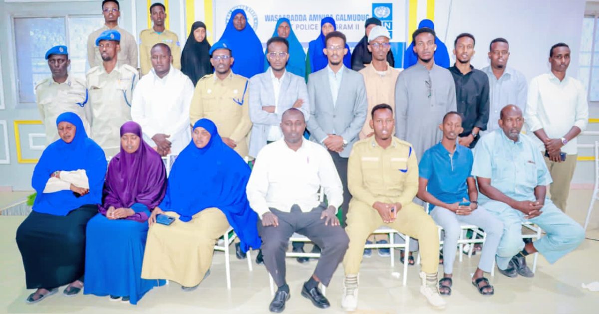 Wasaaradda Amniga Galmudug oo qabatay tababar ku saabsan xoojinta wada-shaqeynta Booliska iyo Bulshada
