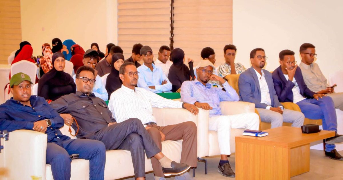 XUSKA MAALINTA CAALAMIGA AH EE NABADDA ADDUUNKA