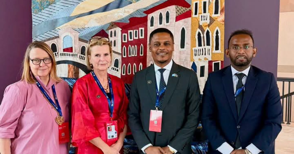 Wasiirka Warfaafinta XFS oo la kulmay Ku-xigeenka Agaasimaha Guud ee Hay’adda UNESCO